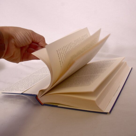 A Long Way from Home : Growing up in the American Heartland by Tom Brokaw - Picture 6 of 12